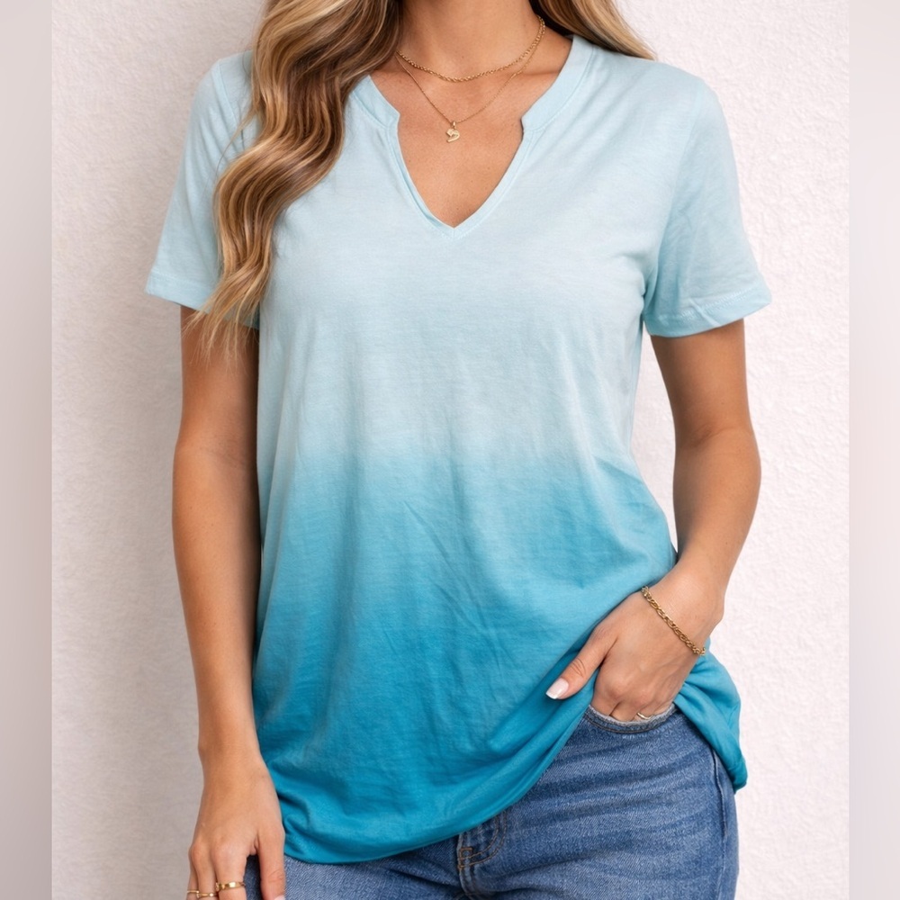 PINK BY VICTORIA SECRET OMBRÉ BLUE V-NECK OVERSIZED T-SHIRT SIZE XS 1A​​​​​​​​​